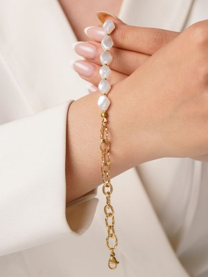 دستبند استیل مروارید لوزی 7.5 میل طلایی کد B006