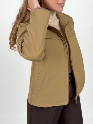 خرید جکت زنانه ضدآب کرمی