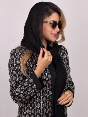 خرید شال مشکی پلیسه