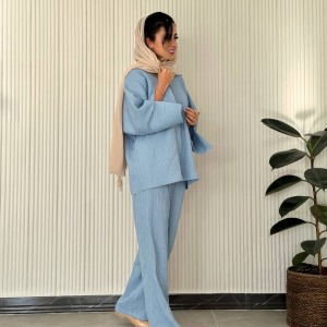 خرید شومیز جلو بسته آبی آسمانی (آبی یخی) بامبو شاین دار کد BEACH با طراحی سارا مجیدی