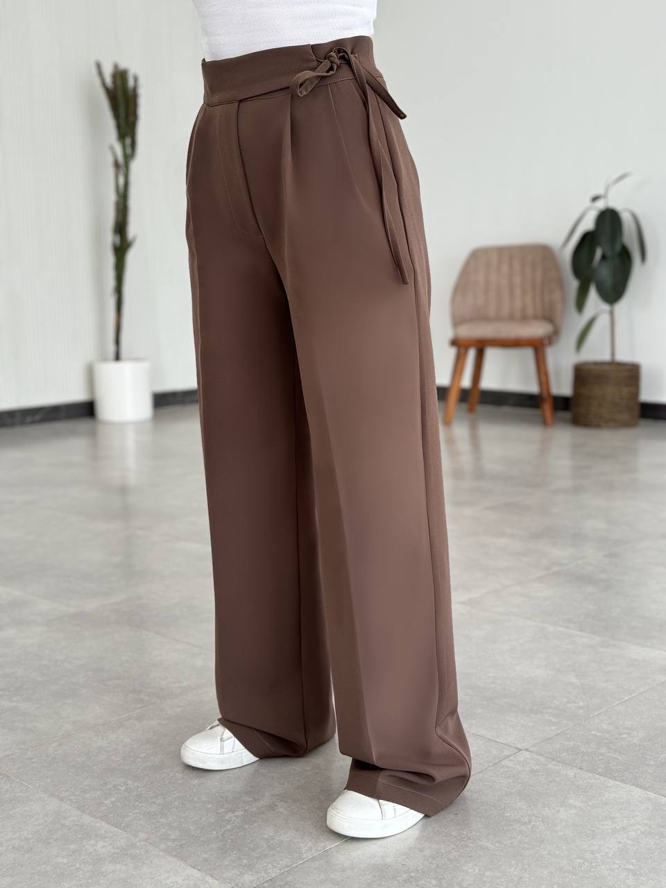 شلوار نیم بگ بنددار قهوه ای زنانه