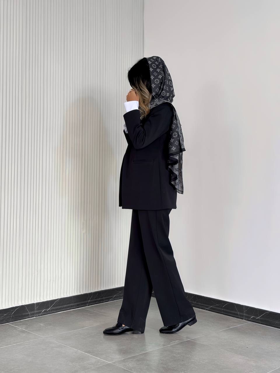  ذغالی کت و شلوار اولد‌مانی