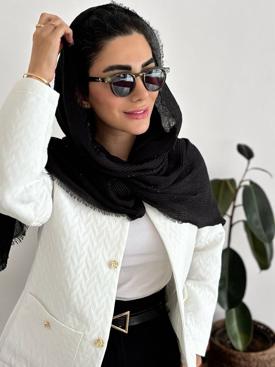 خرید شال پلیسه دورریش سوپر نخ بهاره مشکی