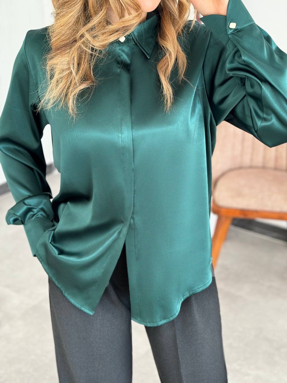 خرید شومیز ساتن سبز زنانه