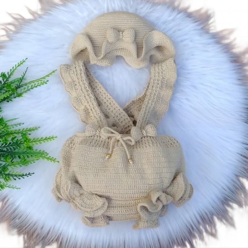 رامپر نوزادی با کلاه وپاپوش  کدDyg06