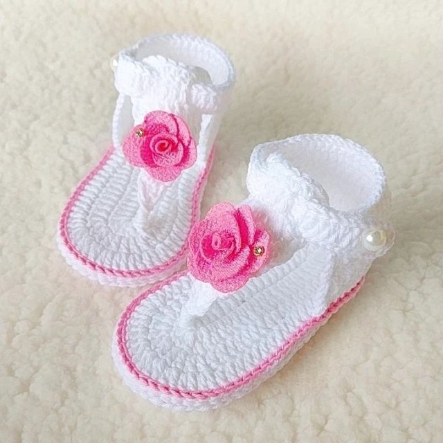 صندل کودک دخترانه مدل  بی کی جی کیدز