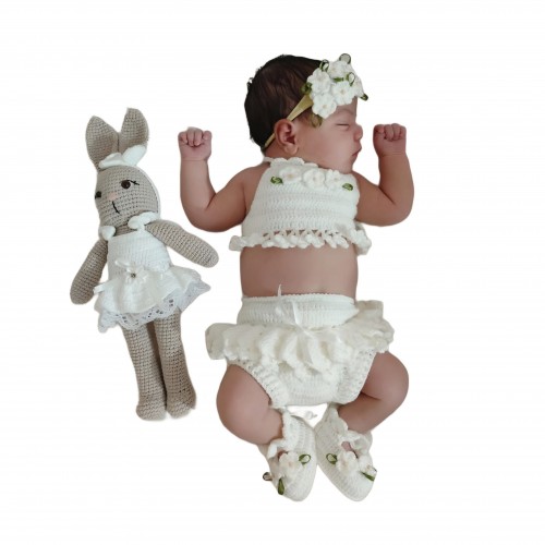 تاب شلوارک‌نوزادی با پاپوش وکلاه کد۴۴۵