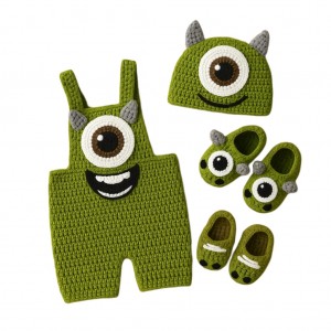 سرهمی نوزادی با ژاکت کلاه و جوراب کد 4665