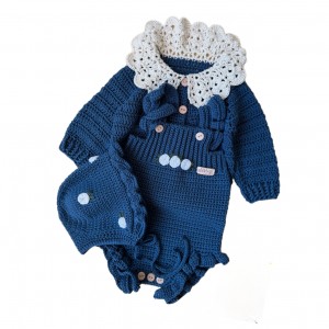 سرهمی نوزادی با ژاکت وکلاه کدGh88