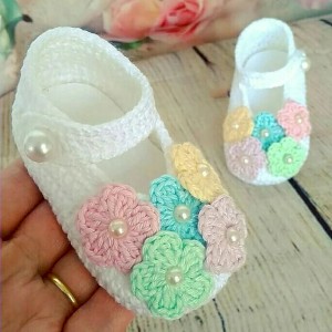 پاپوش نوزادی مدل flower کدfft102