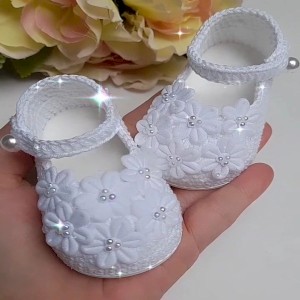 پاپوش نوزادی مدل flower 11.52t