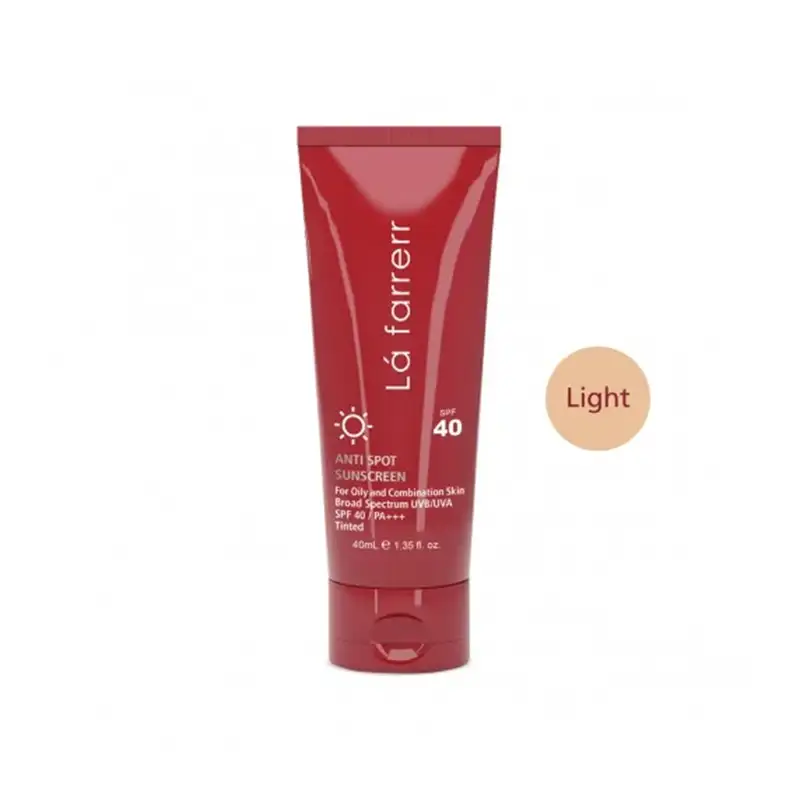 کرم ضد آفتاب و ضد لک رنگی لافارر SPF40 رنگ روشن مناسب پوست چرب و مستعد آکنه