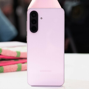 گوشی موبایل سامسونگ مدل Galaxy A56 دو سیم کارت ظرفیت 256 گیگابایت و رم 8 گیگابایت - ویتنام