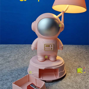 چراغ خواب عروسکی طرح آدم فضایی