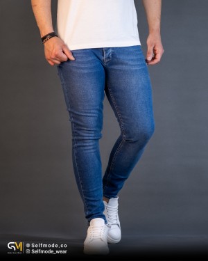 شلوار جین اسکینی فیت