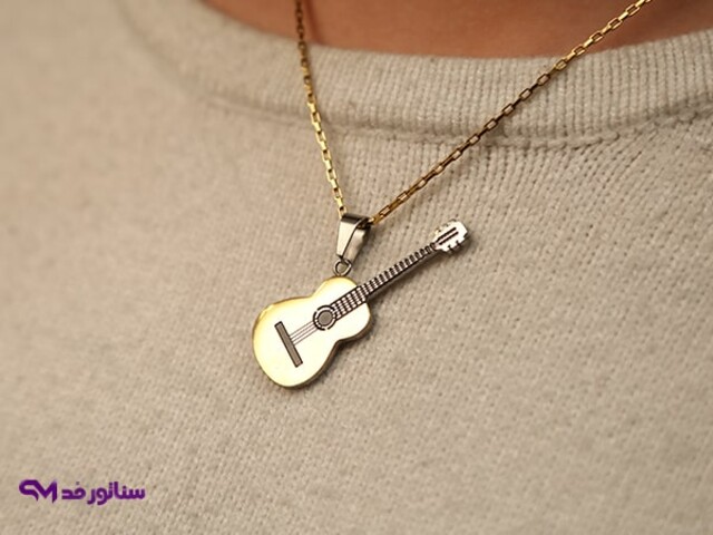 گردنبند استیل طلایی طرح گیتار کد SG2068