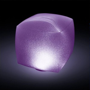 چراغ LED روی آب مکعب اینتکس 28694
