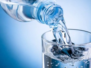 


فواید استفاده از آب
نوشیدن آب
«اگر جادویی در این سیاره وجود داشته باشد،آن جادو قطعا آب است.»
این گفته ی لورن آیزلی اهمیت  فواید آب در...
