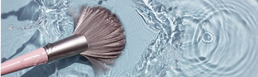 چگونه براشهای آرایشی خود را تمیز کنیم