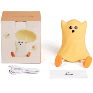 چراغ خواب کنار تخت کودک