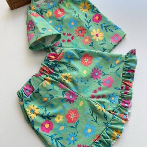 کراپ شورتک گلدار