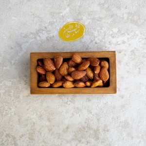 مغز بادام خارجی براق