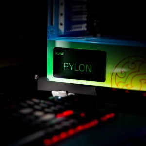 منبع تغذیه کامپیوتر ایکس پی جی مدل PYLON 80 Plus Bronze توان 750 وات