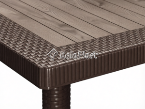 میز 4 نفره مربع  حصیری با پایه لوله ای پلاستیکی کد 333