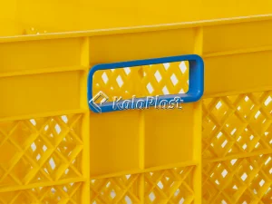 نمای نزدیک دستگیره آبی سبد صنعتی پلاستیکی زرد کد 760