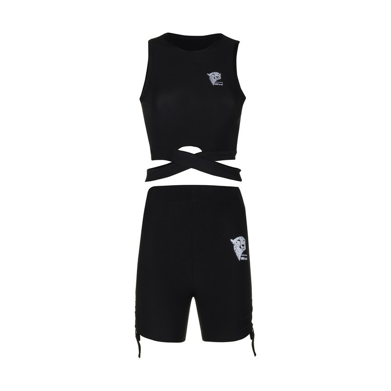 ست تاپ طرح ضربدری و شلوارک زنانه مدل یوز کد 103