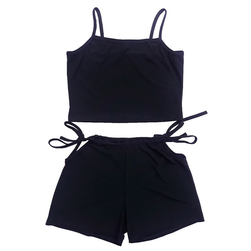 تاپ و شلوارک راحتی دخترانه مدل بندی ظریف رنگ مشکی