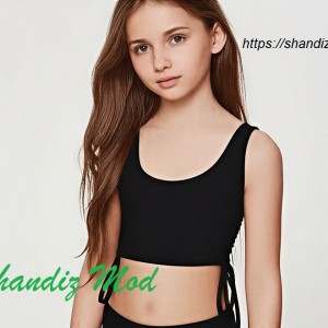 کراپ‌ تاپ دخترانه طرح از بغل بند دار