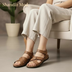 صندل زنانه طرح چسبی راحت و سبک