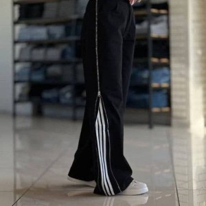 شلوار زنانه بگ بغل زیپ سه خط اسپرت کد 7165889