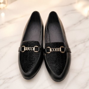کفش کالج زنانه رویه مخمل دار طرح Gucci  کد: 7512695