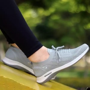 کفش کتونی اسپرت جورابی زنانه و مردانه طرح اسکیچرز کد D- 7769893 رنگ طوسی