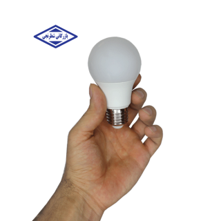 لامپ حبابی فوق کم مصرف 10 وات - آروشا
