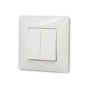 کلید و پریز لگراند مدل سالبی سفید