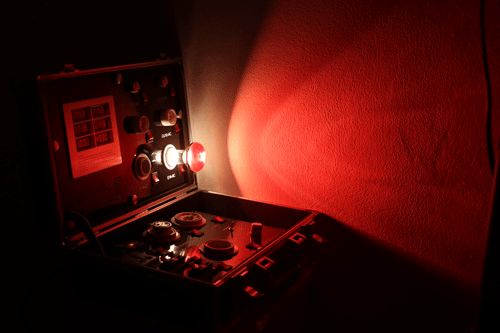 لامپ رنگ نور قرمز