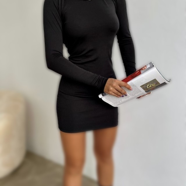 پیراهن مشکی پشت باز