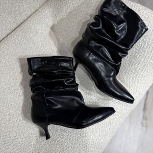 بوت چروکی مشکی