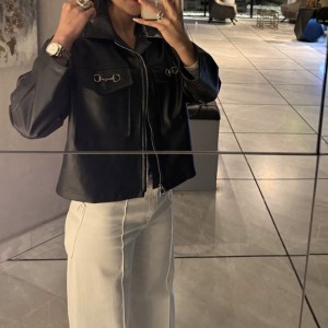 کت چرم تمشک