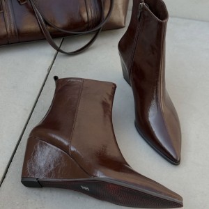 نیم بوت چاکلت