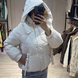 کاپشن میو میو