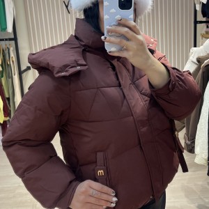 کاپشن میو میو