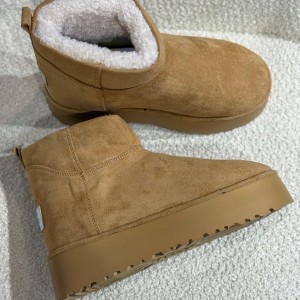 اگ ugg