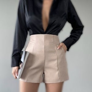 شلوارک کرم
