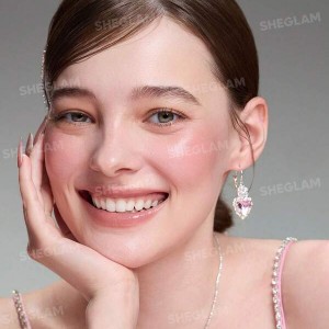 رژگونه استیکی Buttery Bliss Blush Stickرنگ Hush Hush Nude pink شیگلم SHEGLAM