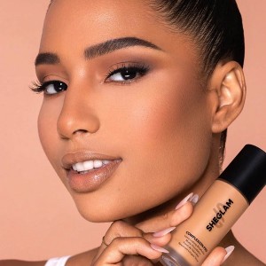 کرم پودر مخصوص پوست  رنگ  CASHEW شیگلم SHEGLAM COMPLEXION PRO با پوشش مات و ماندگاری طولانی‌