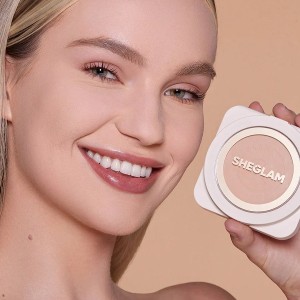 پنکک کرم پودری (پودر  پایه)  SKIN-FOCUS فول کاور - رنگ PORCELAIN شیگلم SHEGLAM